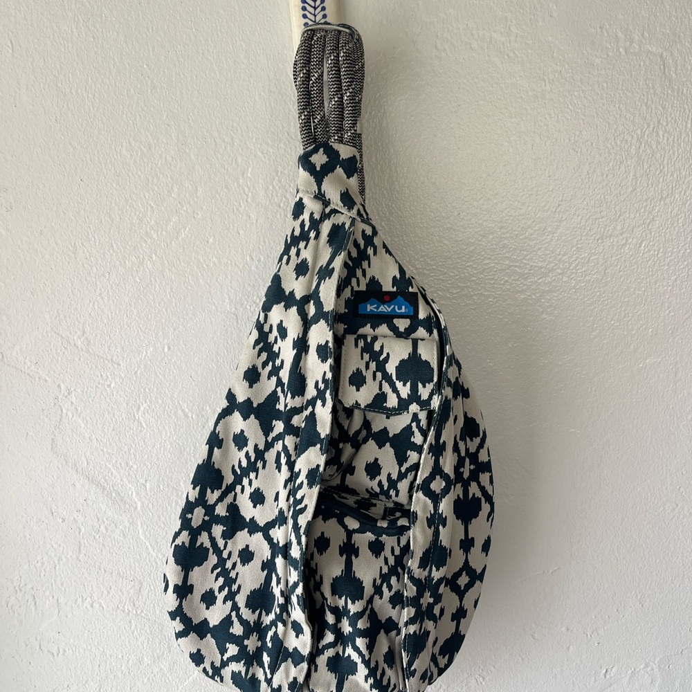KAVU Geometric Sling Bag - Black and Cream